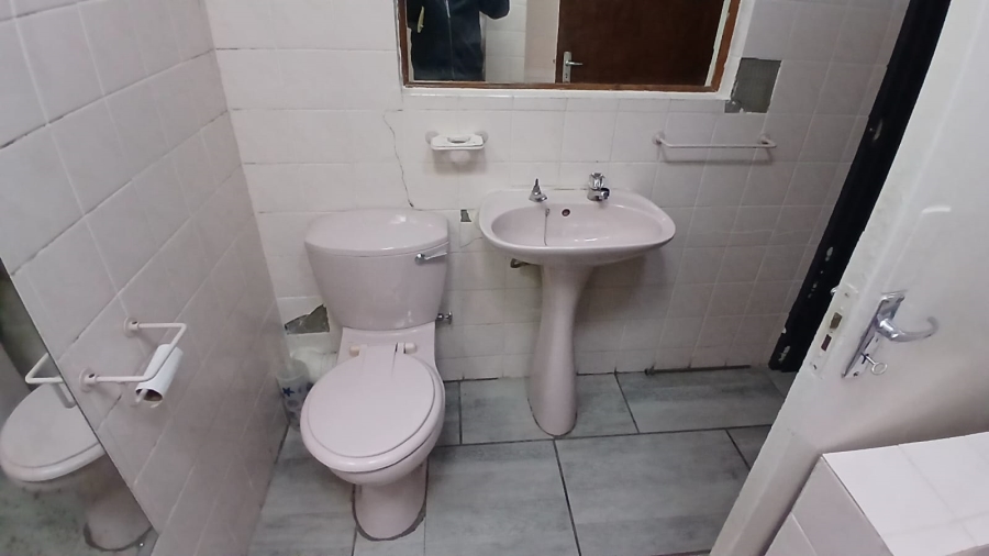 10 Bedroom Property for Sale in Brandwag Free State